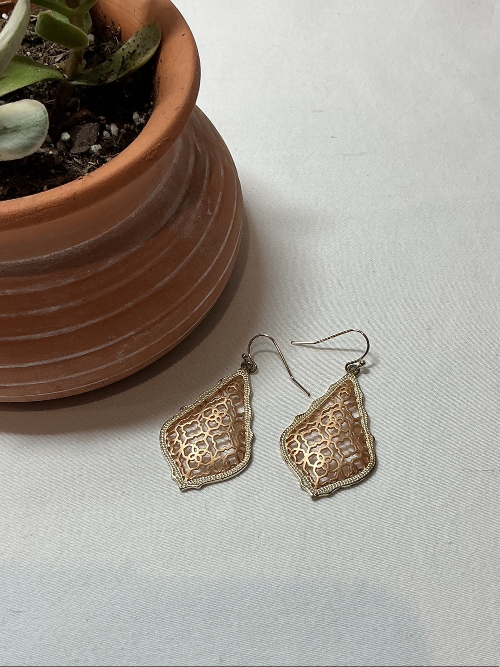 Kendra Scott Addie Rose Gold | Gold Filigree Drop Earrings